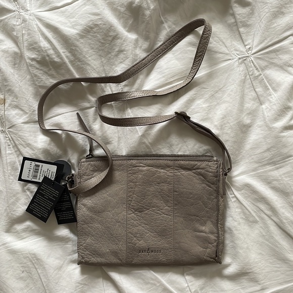 Anthro Day & Mood Sting crossbody in lite gray 100% leather NWT - Picture 3 of 9